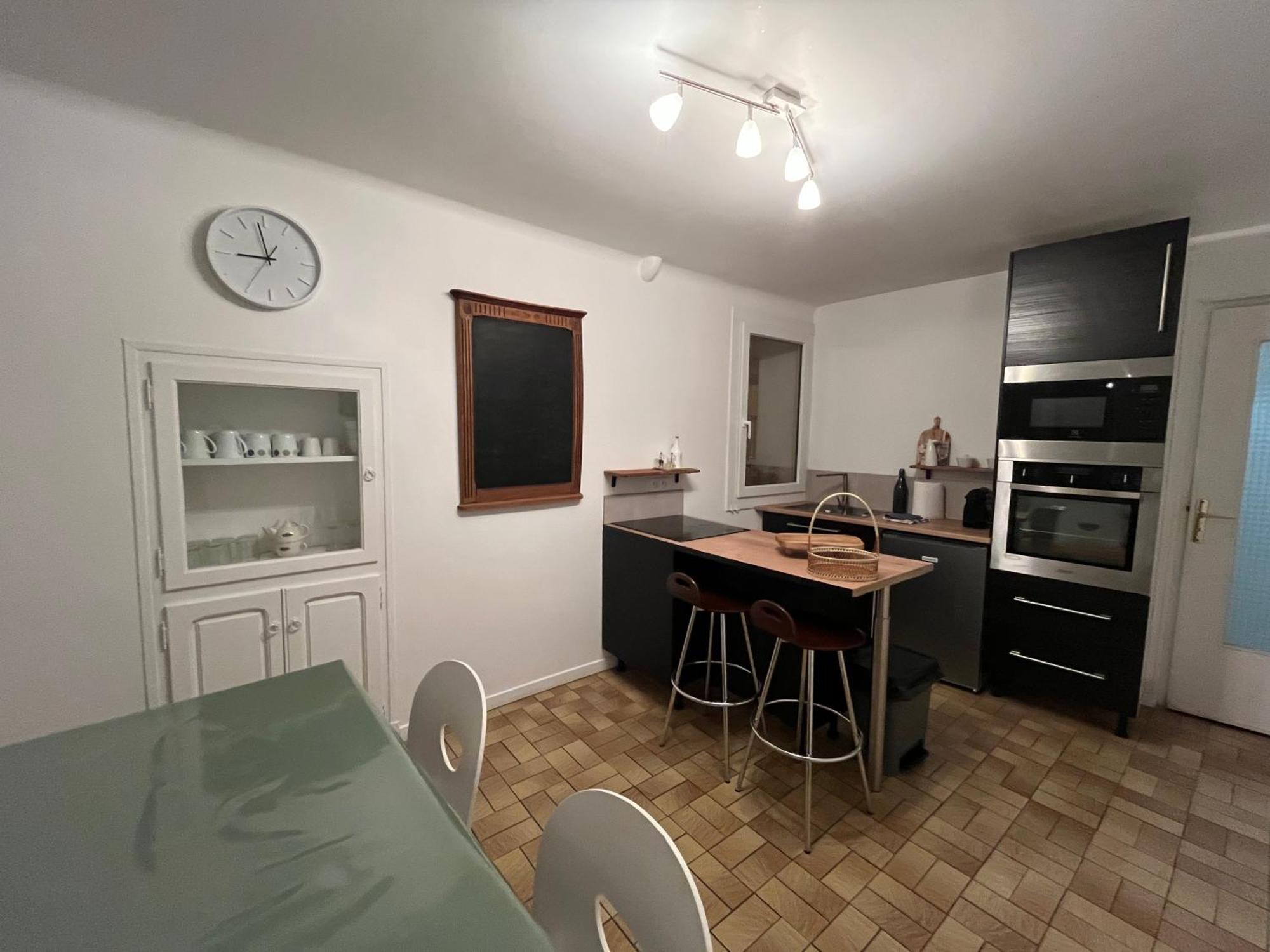 Agréable maison de village avec terrasse Vinca Exterior foto