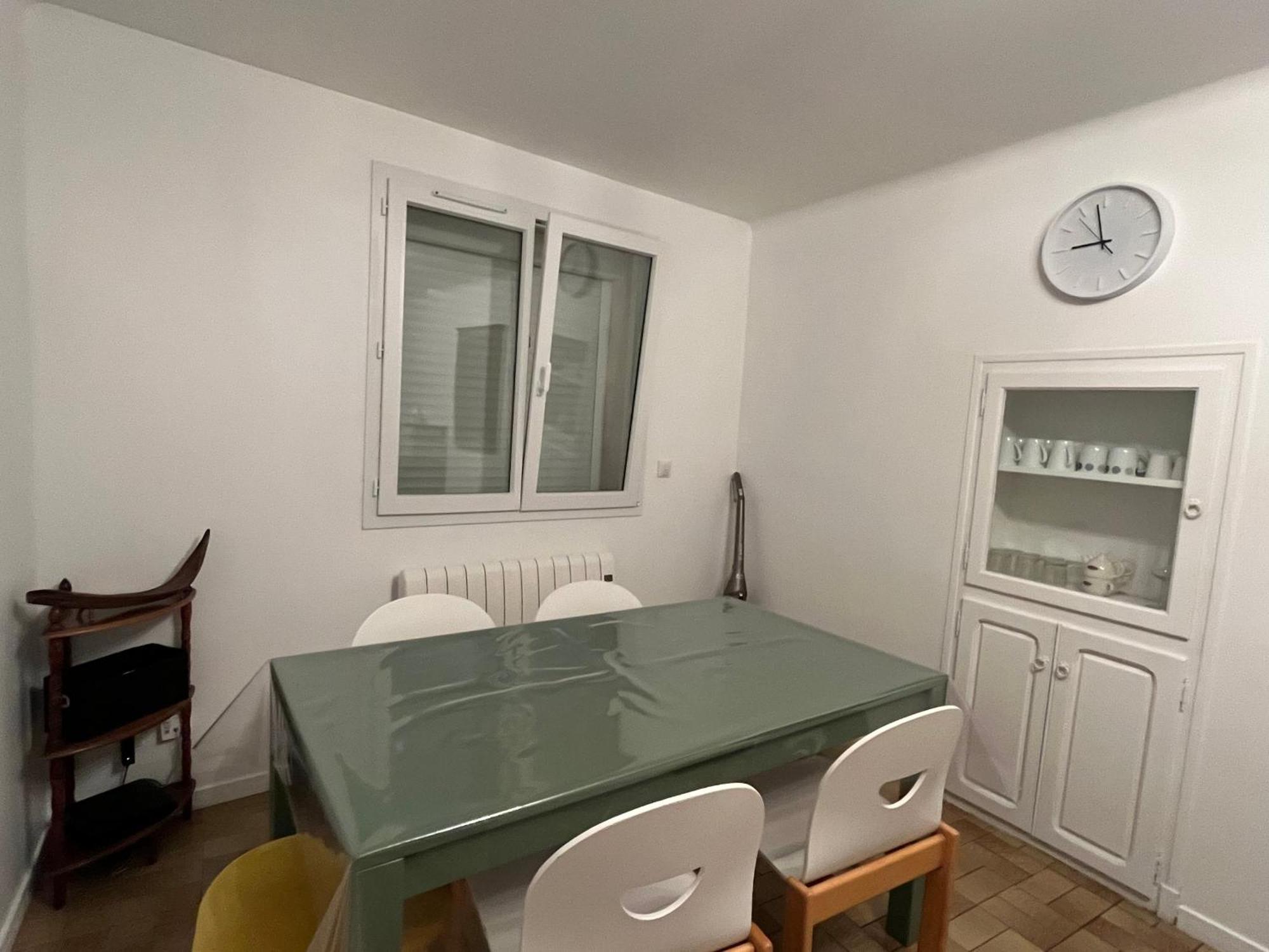 Agréable maison de village avec terrasse Vinca Exterior foto